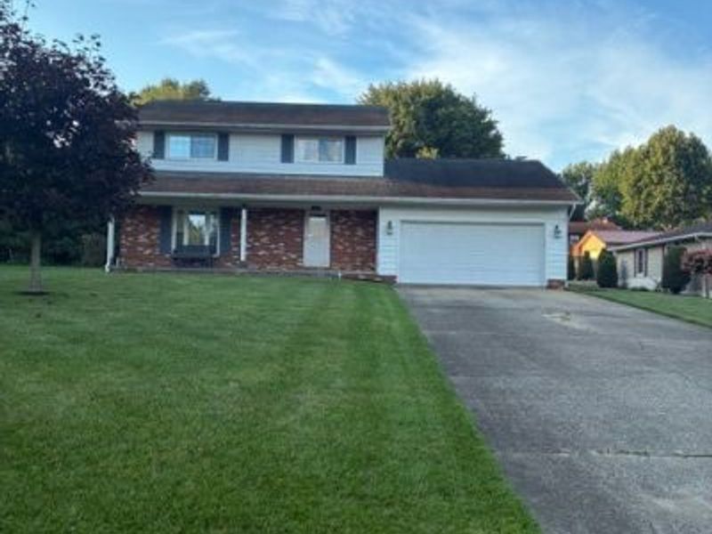 1560 Raywood Road, Alliance, OH 44601 Photo 1