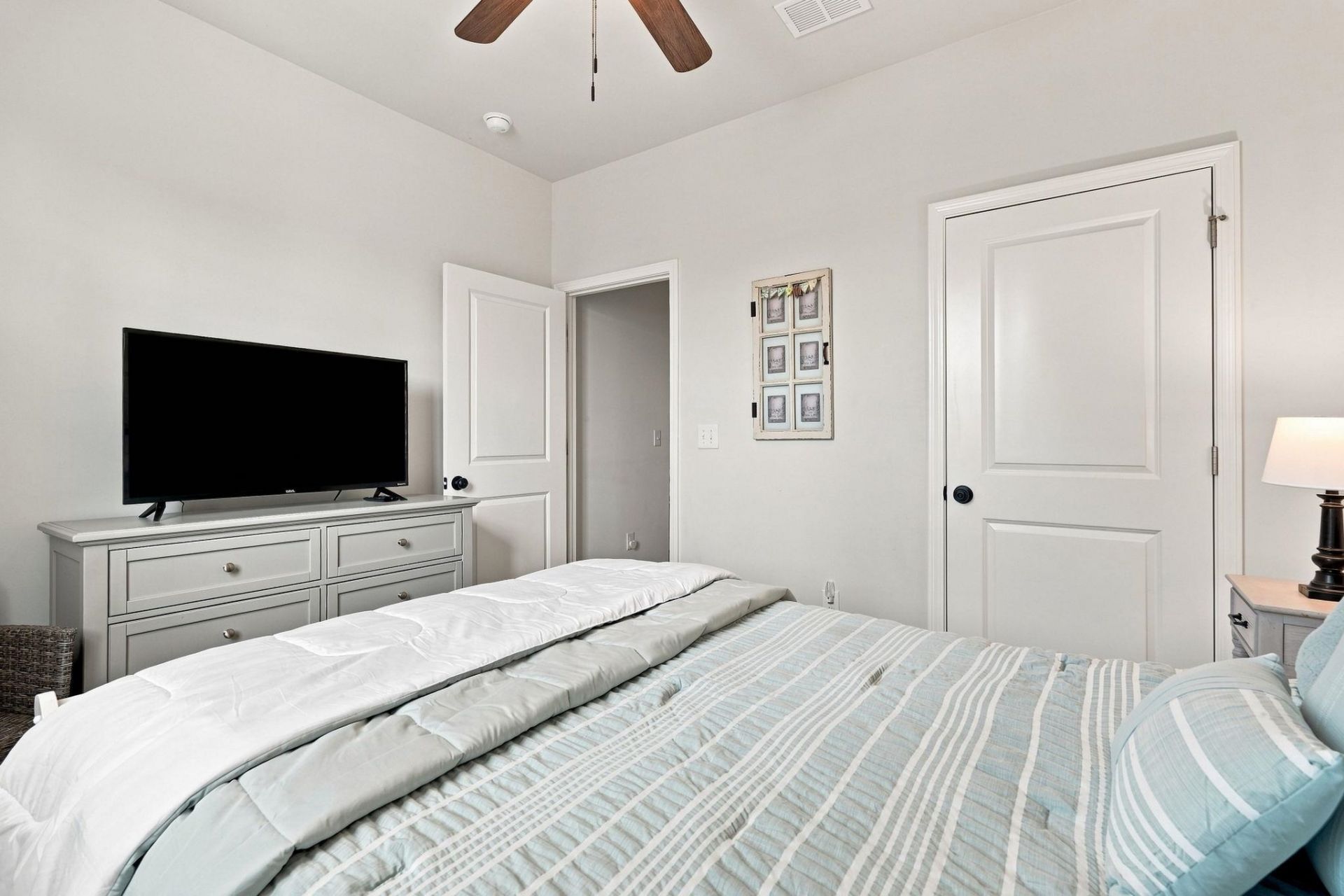 674 Black Pearl Way Photo 16