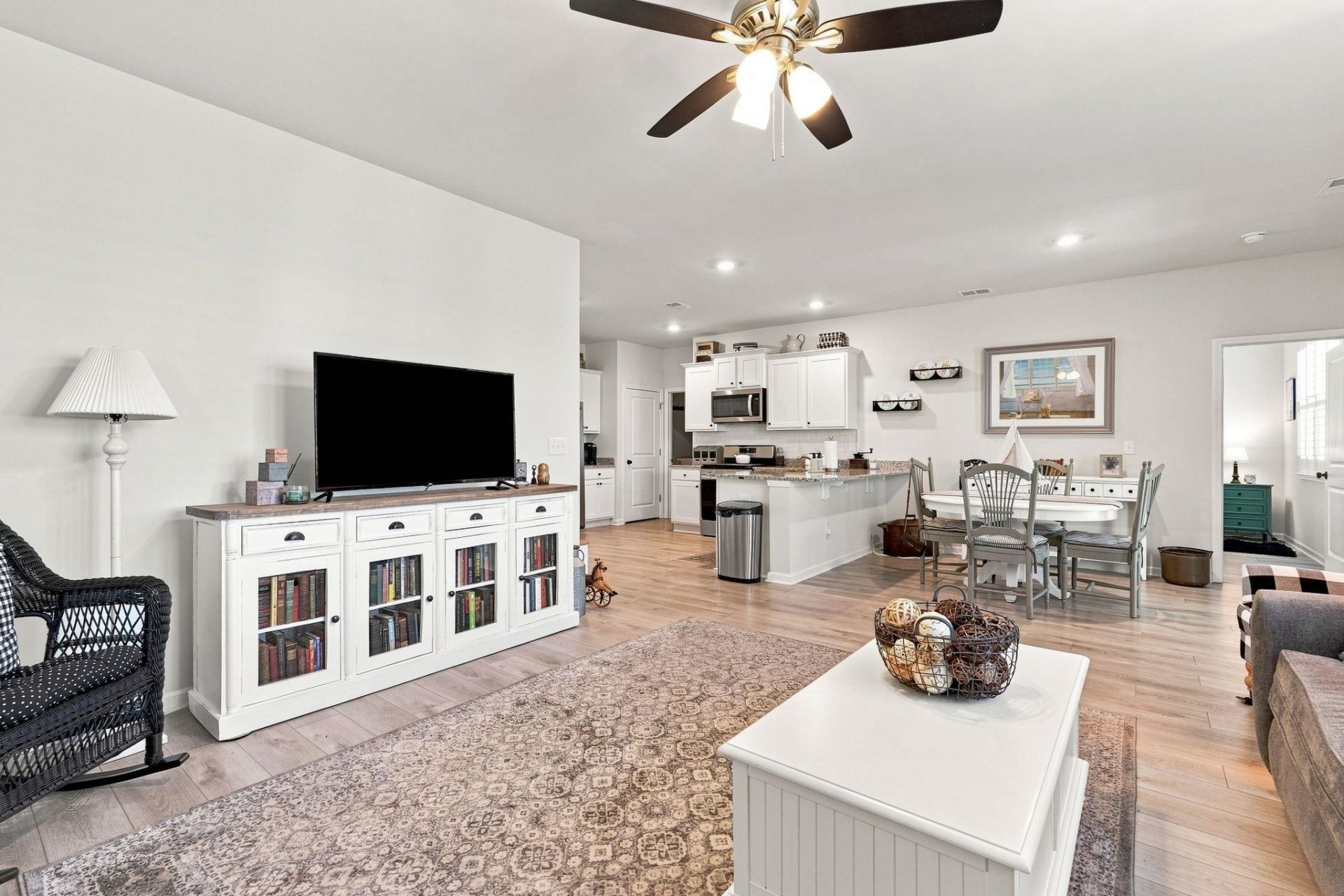 674 Black Pearl Way Photo 5