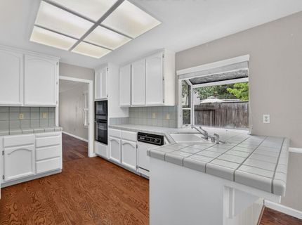 11445 Secrettown Ct, Gold River, CA 95670 Photo