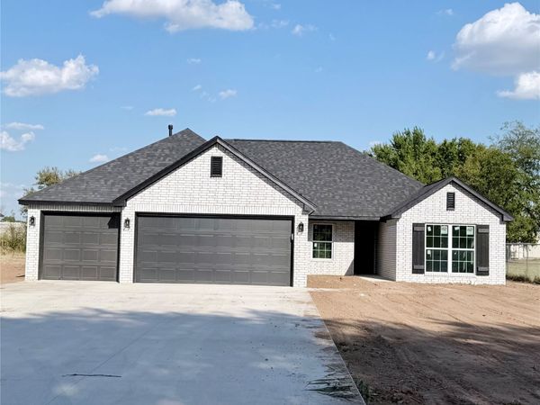 9937 N Osage Drive , Sperry, OK 74073