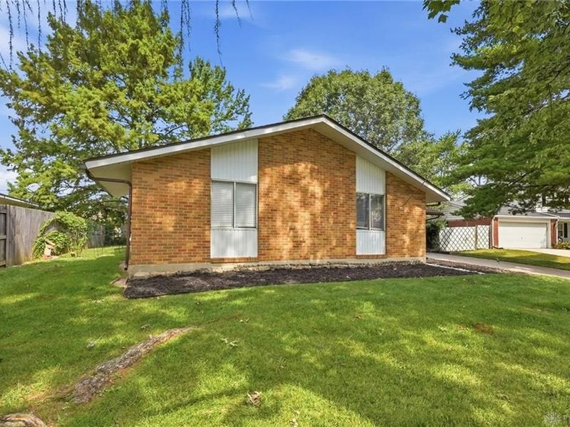 4707 Passaic Court, Huber Heights, OH 45424 Photo 3