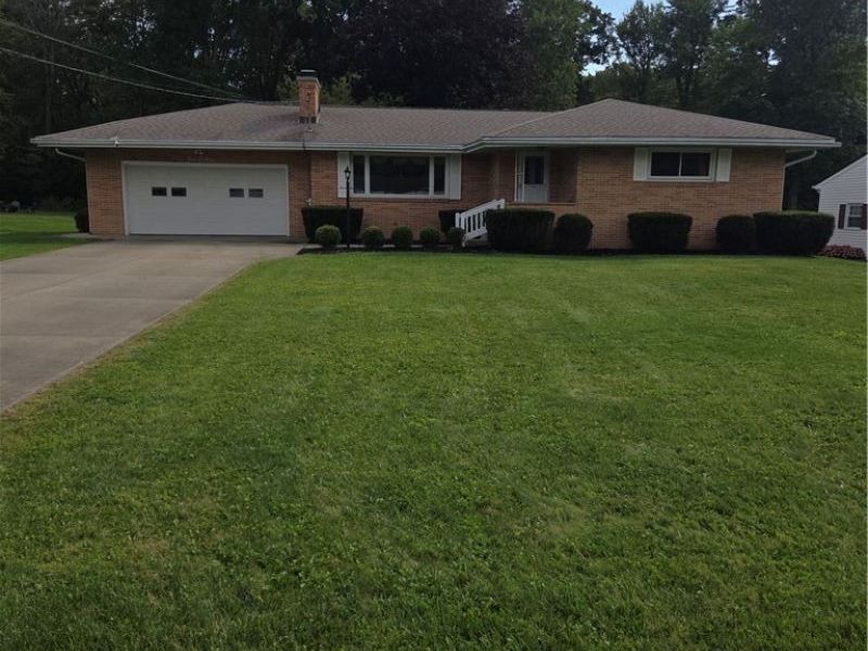 409 Durst Drive NW, Warren, OH 44483 Photo 1