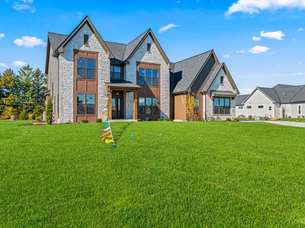 4685 Merrick Trl, Brookfield, WI 53045