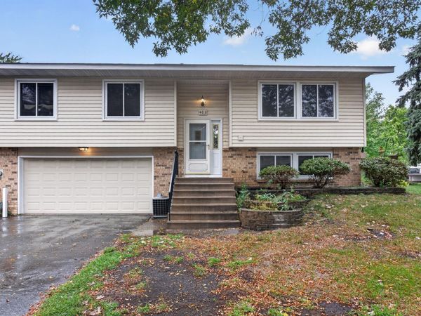 403 98th Avenue NE, Blaine, MN 55434