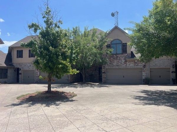 2624 S Everest Avenue , Rogers, AR 72758