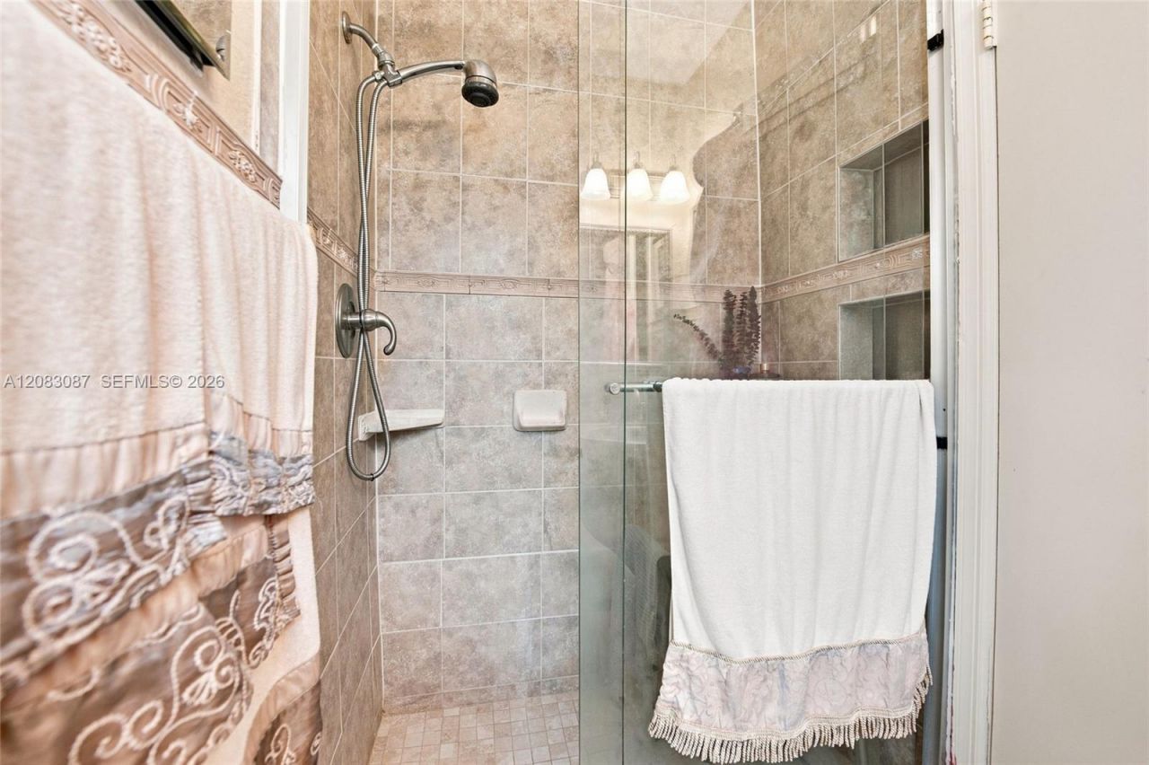 4750 NW 1st St, Plantation, FL 33317 Photo