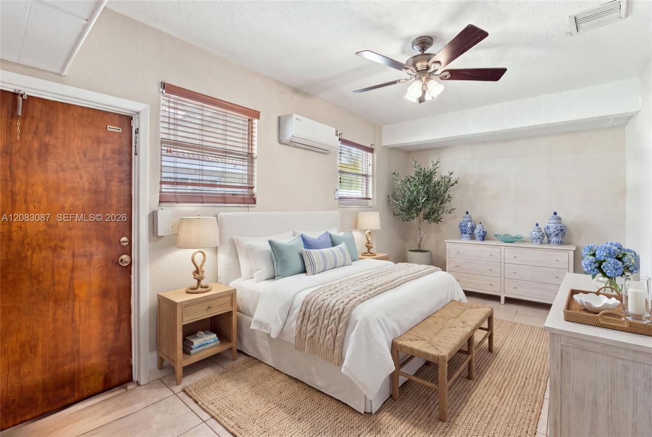 4750 NW 1st St, Plantation, FL 33317 Photo