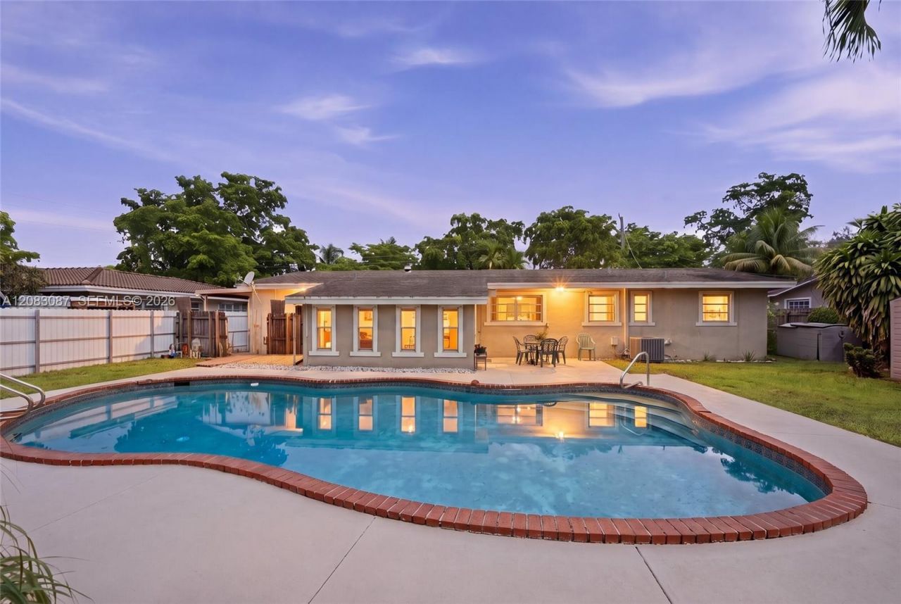4750 NW 1st St, Plantation, FL 33317 Photo