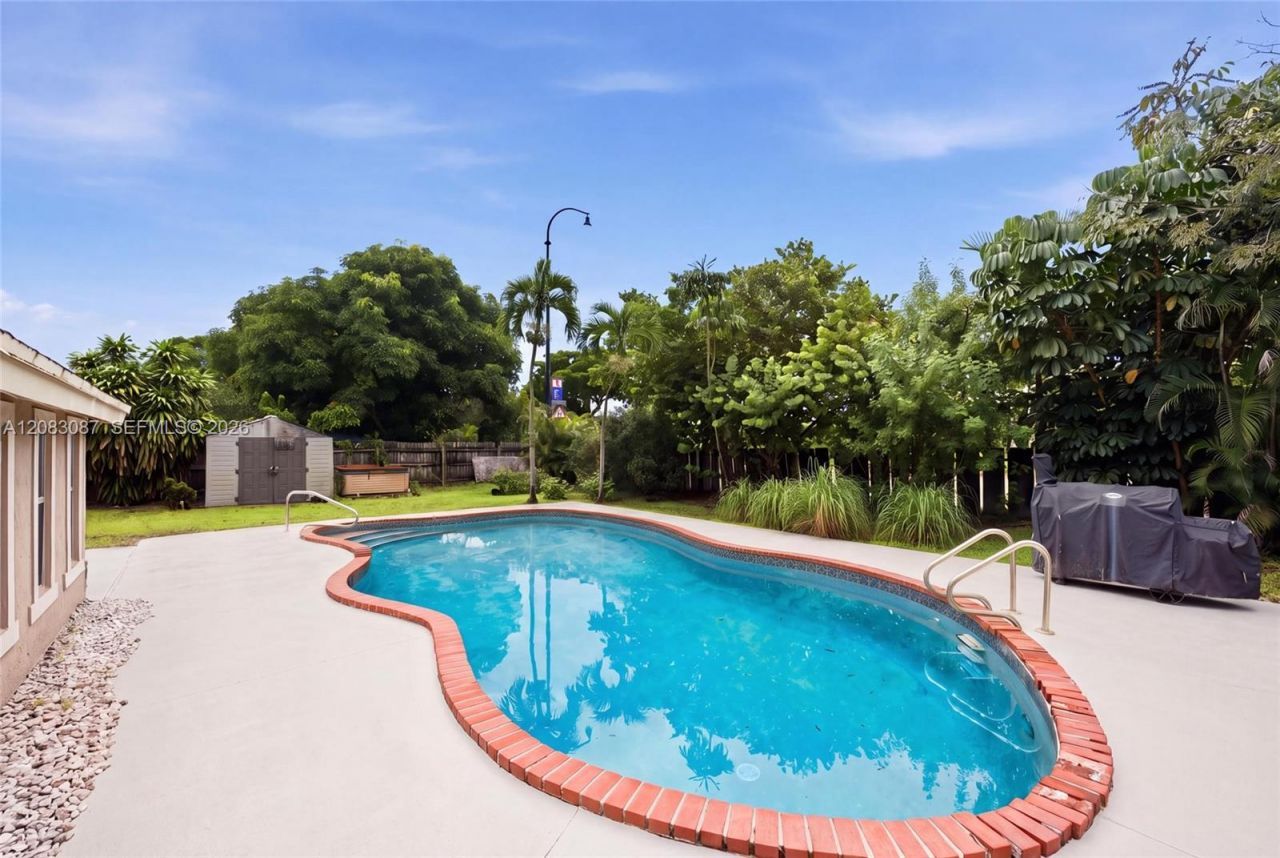 4750 NW 1st St, Plantation, FL 33317 Photo