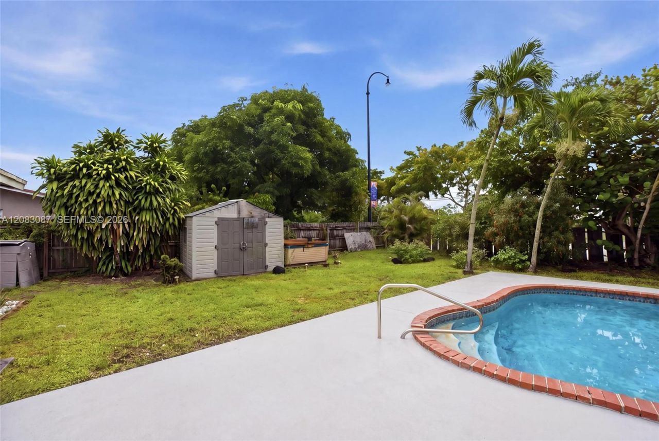 4750 NW 1st St, Plantation, FL 33317 Photo