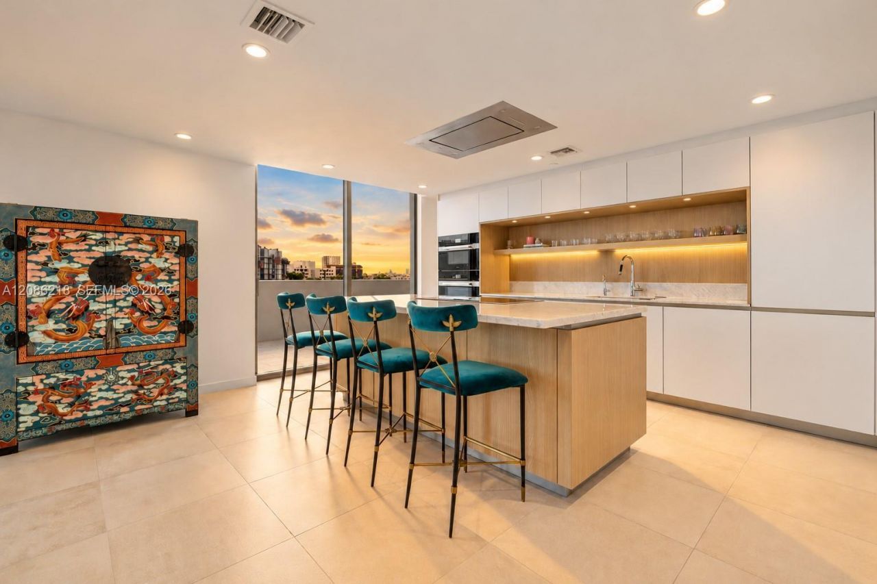 1135 103rd St, Unit 506, Bay Harbor Islands, FL 33154 Photo