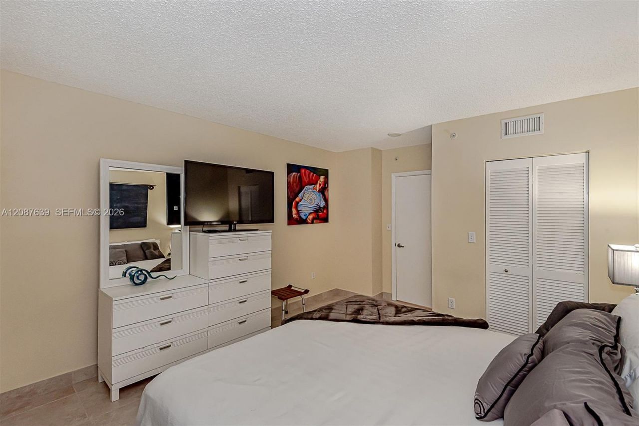 90 Alton Rd, Unit 501, Miami Beach, FL 33139 Photo