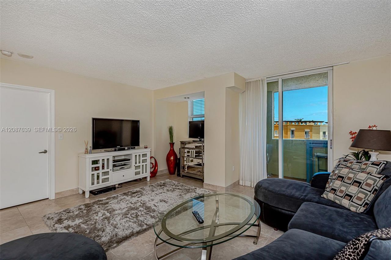 90 Alton Rd, Unit 501, Miami Beach, FL 33139 Photo