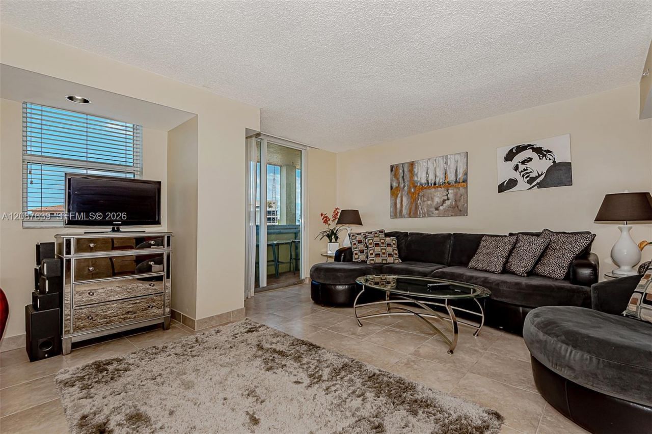 90 Alton Rd, Unit 501, Miami Beach, FL 33139 Photo