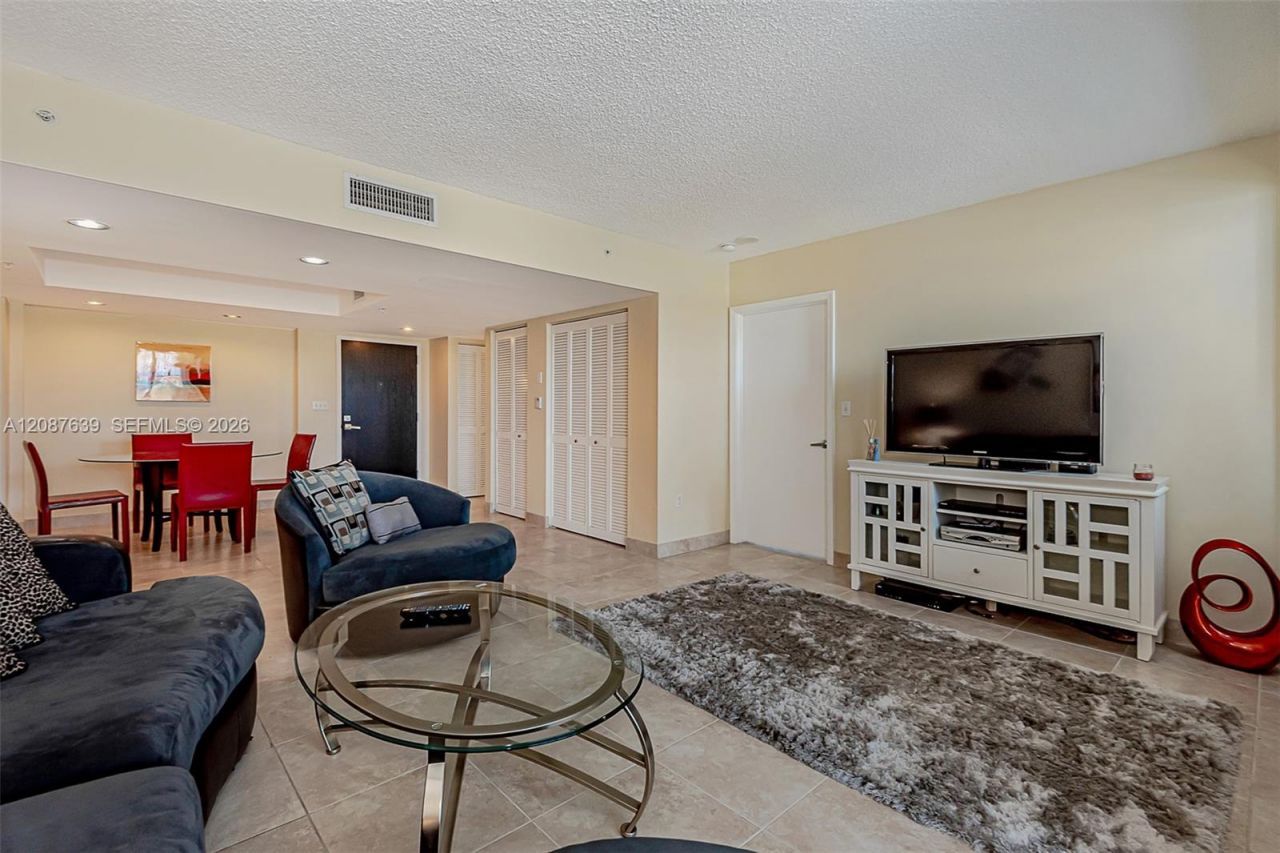 90 Alton Rd, Unit 501, Miami Beach, FL 33139 Photo