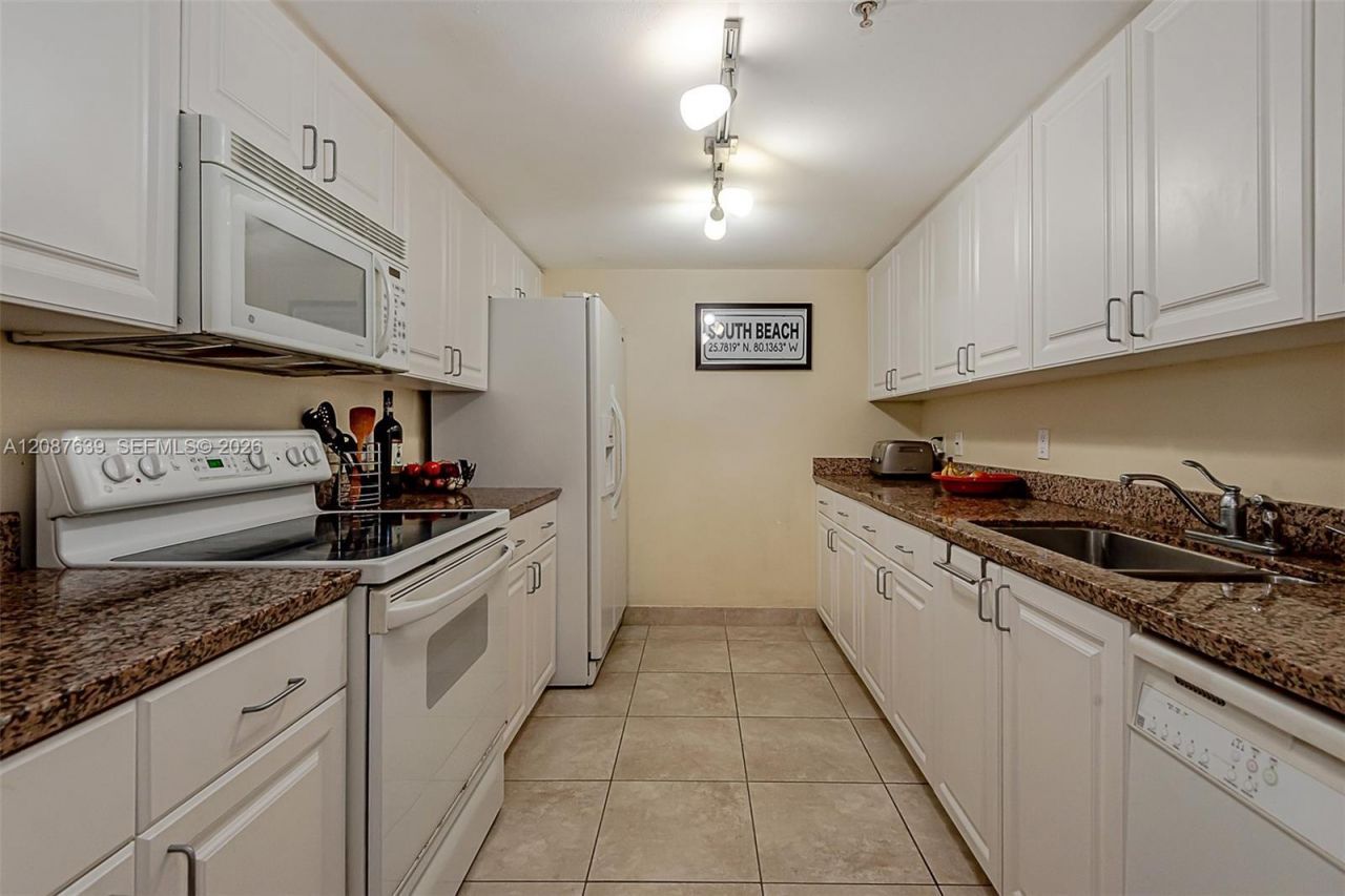 90 Alton Rd, Unit 501, Miami Beach, FL 33139 Photo