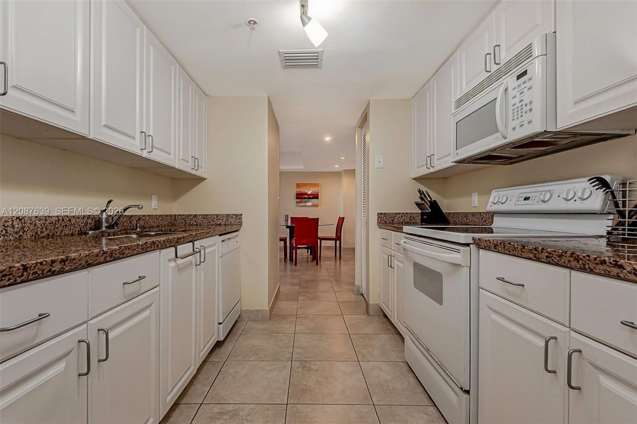 90 Alton Rd, Unit 501, Miami Beach, FL 33139 Photo