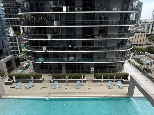 55 SW 9th St , Unit 1402, Miami, FL 33130