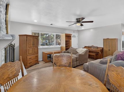 709 M Street, Sparks, NV 89431 Photo