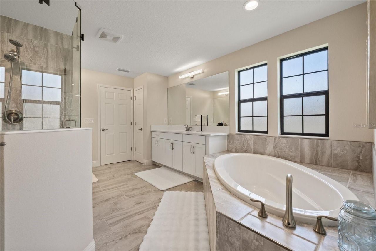 13154 Twin Bridges Drive, Riverview, FL 33579 Photo