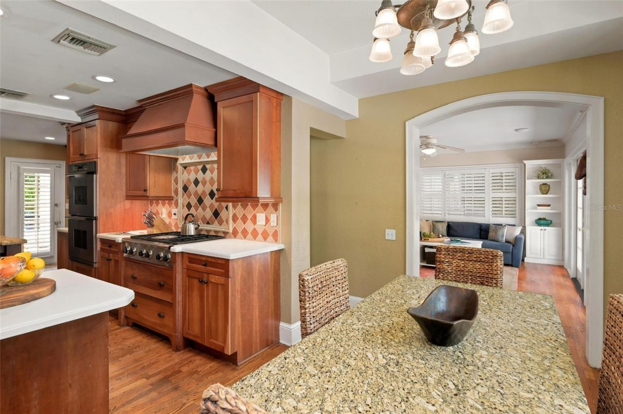 1221 Dorchester Street, Orlando, FL 32803 Photo