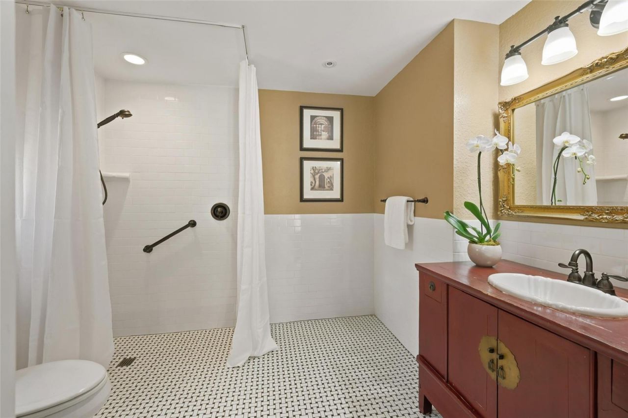 1221 Dorchester Street, Orlando, FL 32803 Photo