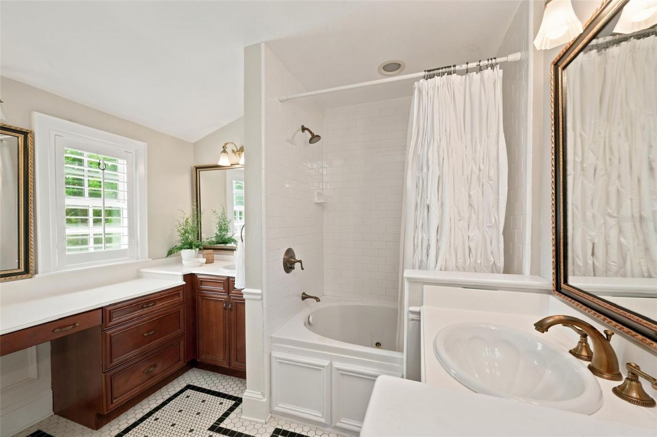 1221 Dorchester Street, Orlando, FL 32803 Photo
