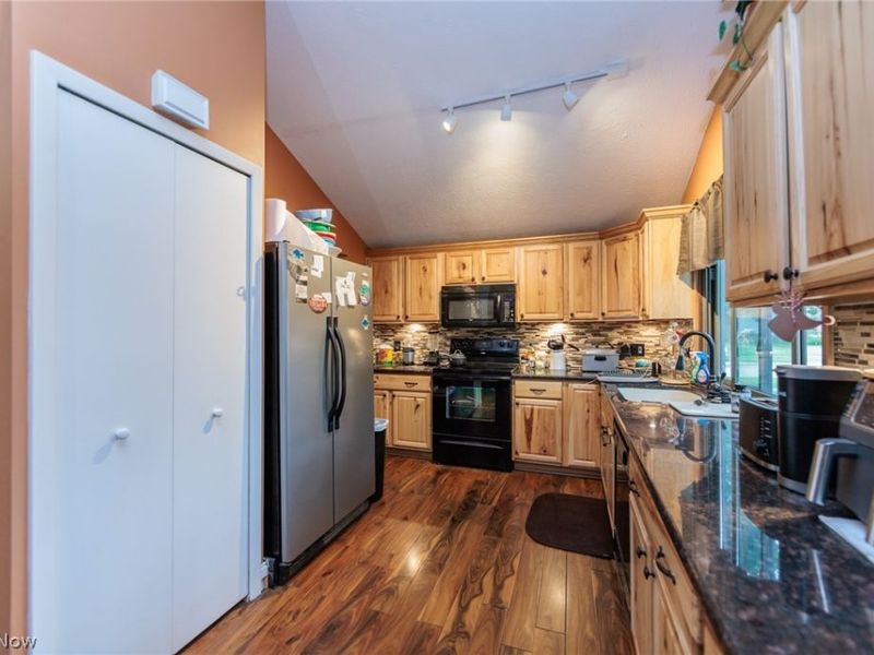 20757 Parkwood Lane, Strongsville, OH 44136 Photo 11