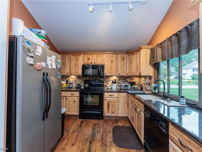 20757 Parkwood Lane, Strongsville, OH 44136 Photo 12