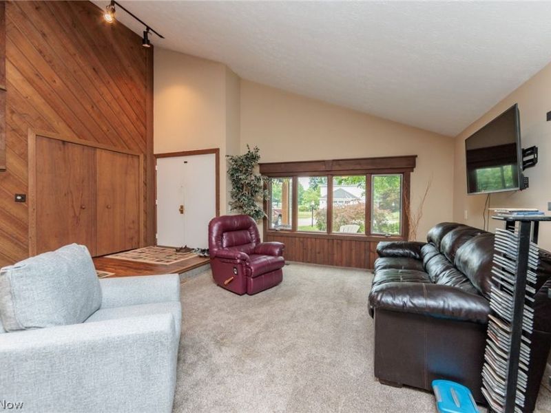 20757 Parkwood Lane, Strongsville, OH 44136 Photo 5