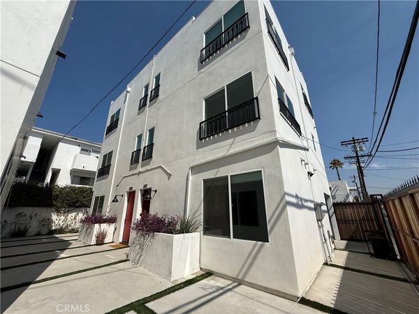 21715 Hart Street, Canoga Park, CA 91303