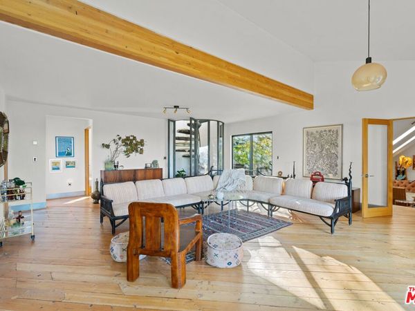 20784 Medley Lane, Topanga, CA 90290
