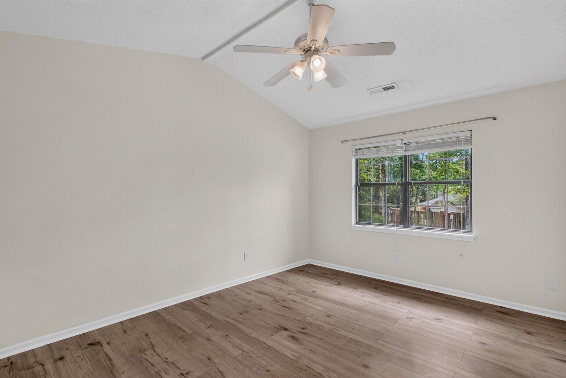 91 Indigo Lane Photo 21