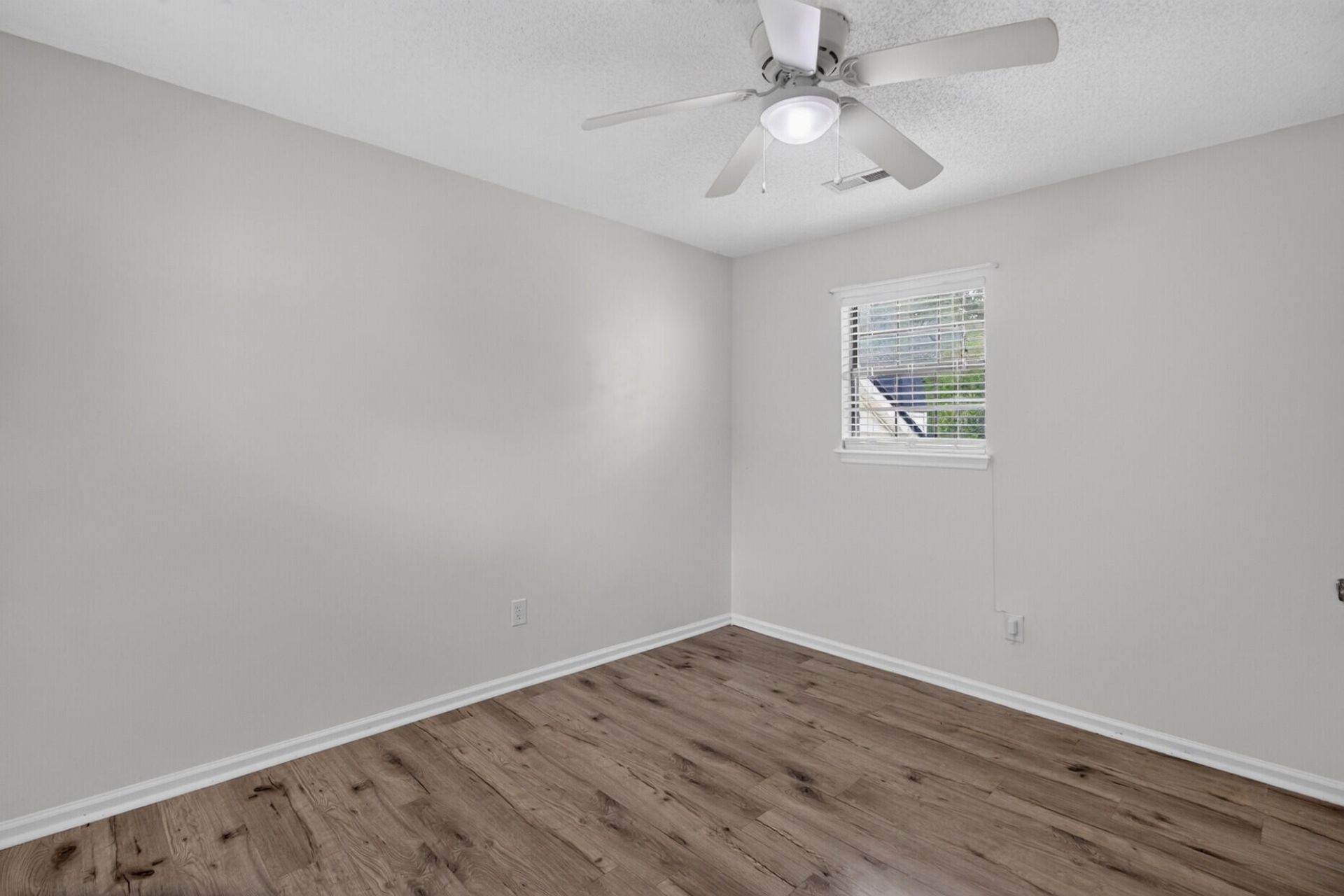 91 Indigo Lane Photo 26