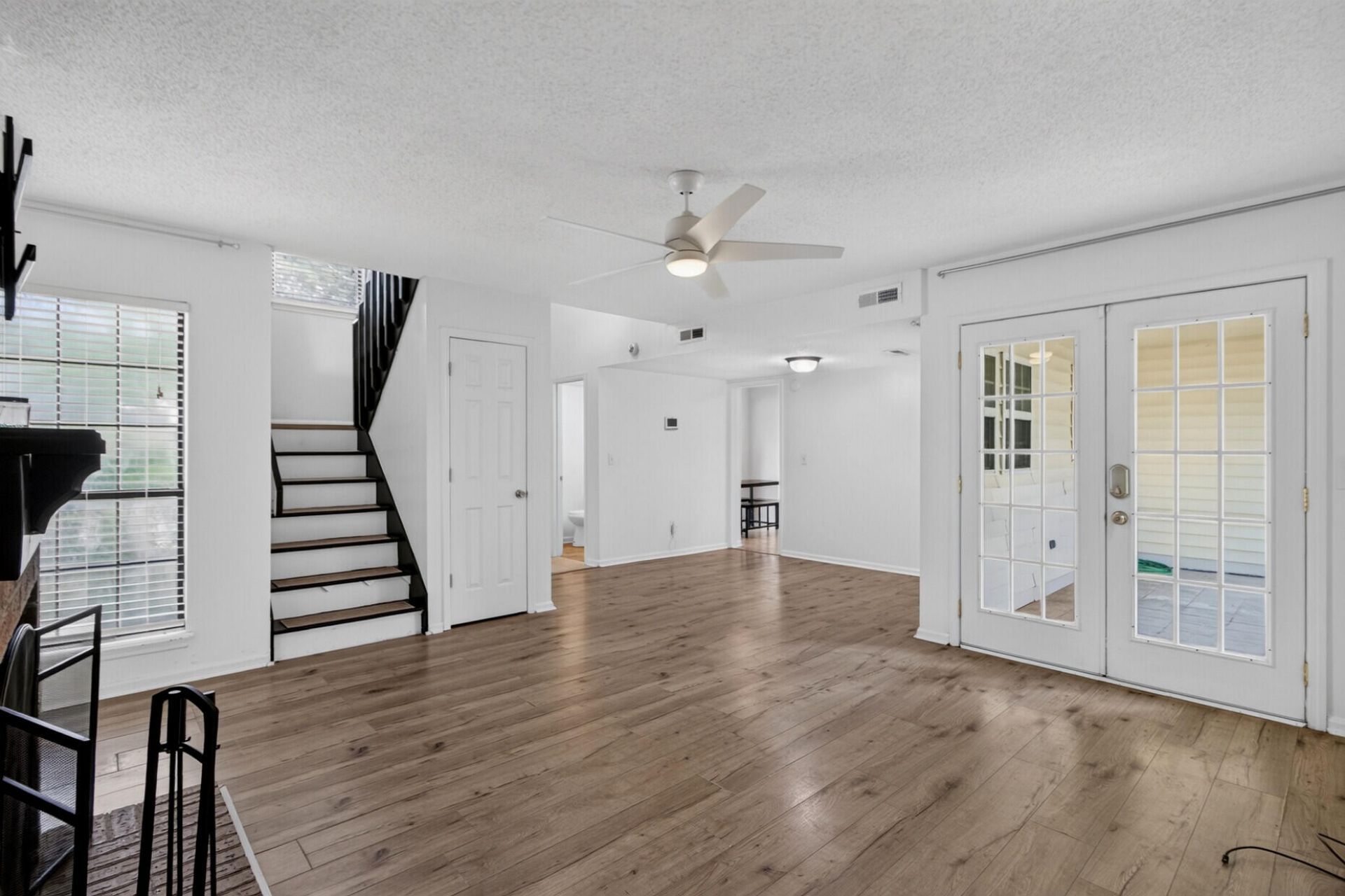 91 Indigo Lane Photo 8