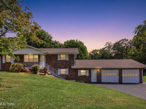 1720 Vada Circle, Knoxville, TN 37912