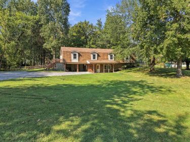 1998 Murray Highway, Benton, KY 42025