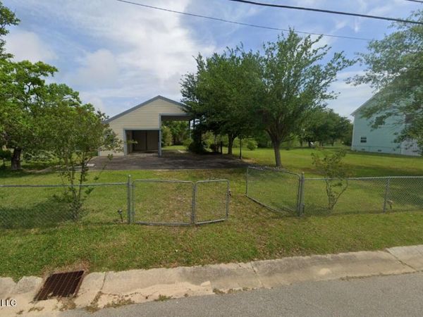 124 Saint Joseph Street, Waveland, MS 39576