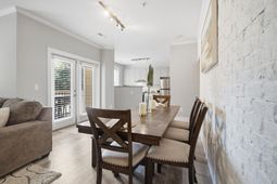 250 Seven Farms Drive photo 4