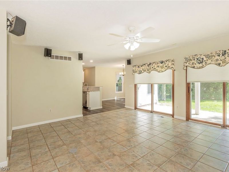 6635 Liberty Road, Solon, OH 44139 Photo 12