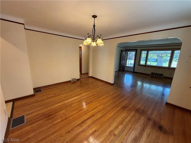 8305 Vineyard Avenue, Cleveland, OH 44105 Photo 13