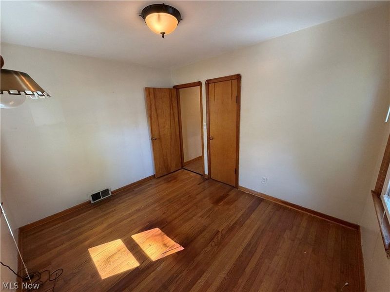 8305 Vineyard Avenue, Cleveland, OH 44105 Photo 26