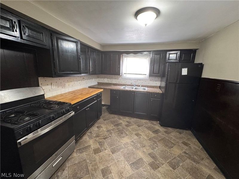 2982 Martin Luther King Jr Drive, Unit Up, Cleveland, OH 44104 Photo 3