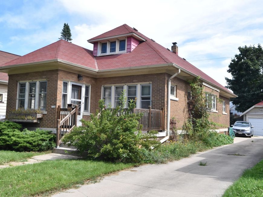 Main Photo