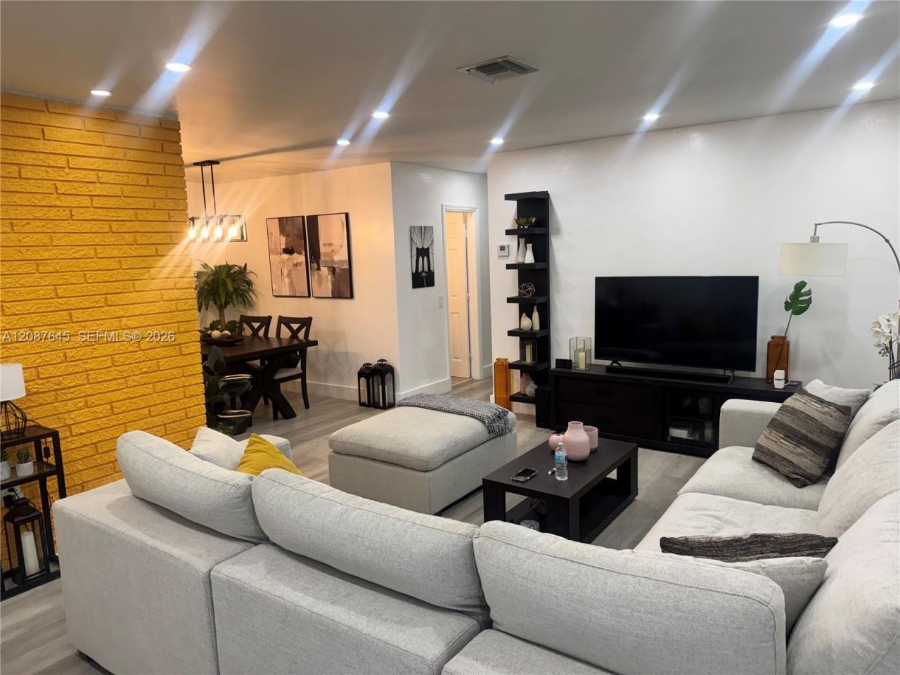 7767 Meridian St, Miramar, FL 33023 Photo