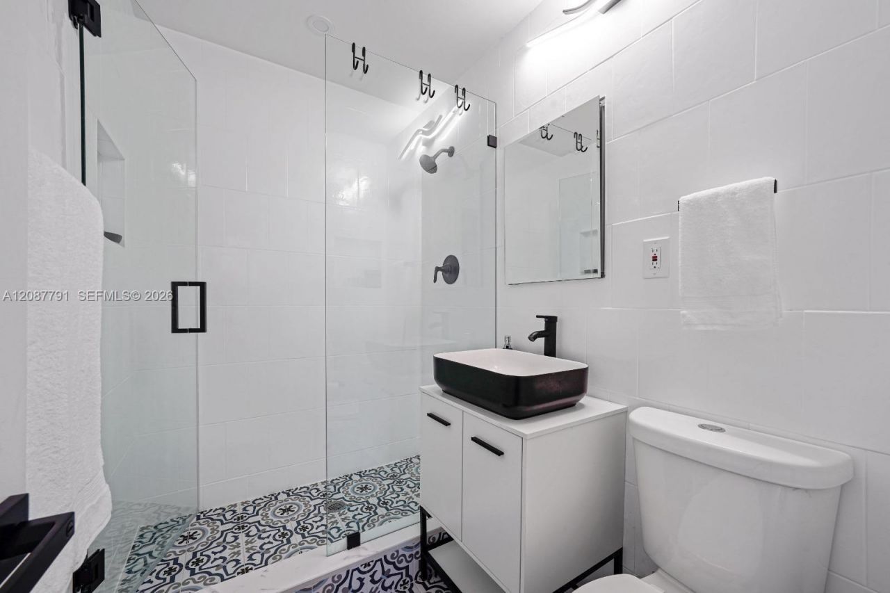 2852 Washington St, Unit ., Hollywood, FL 33020 Photo