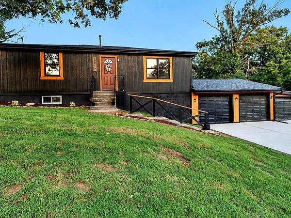 2917 stark Avenue, Kansas City, MO 64129