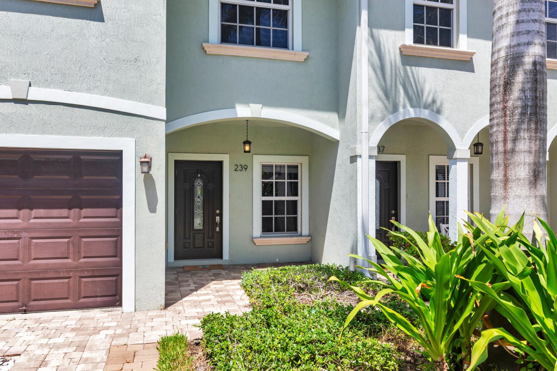 233 Malverne Road, Unit 233, 235,, West Palm Beach, FL 33405 Photo