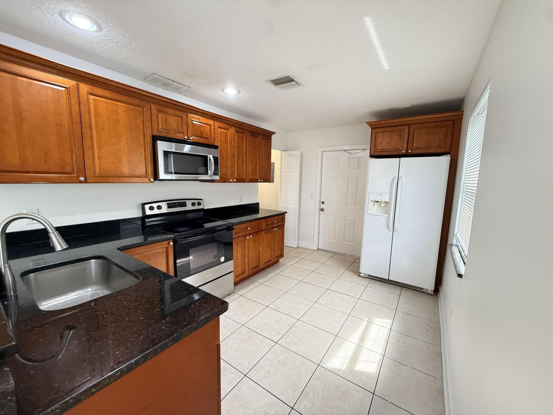 3438 SE Iris Street, Stuart, FL 34997 Photo